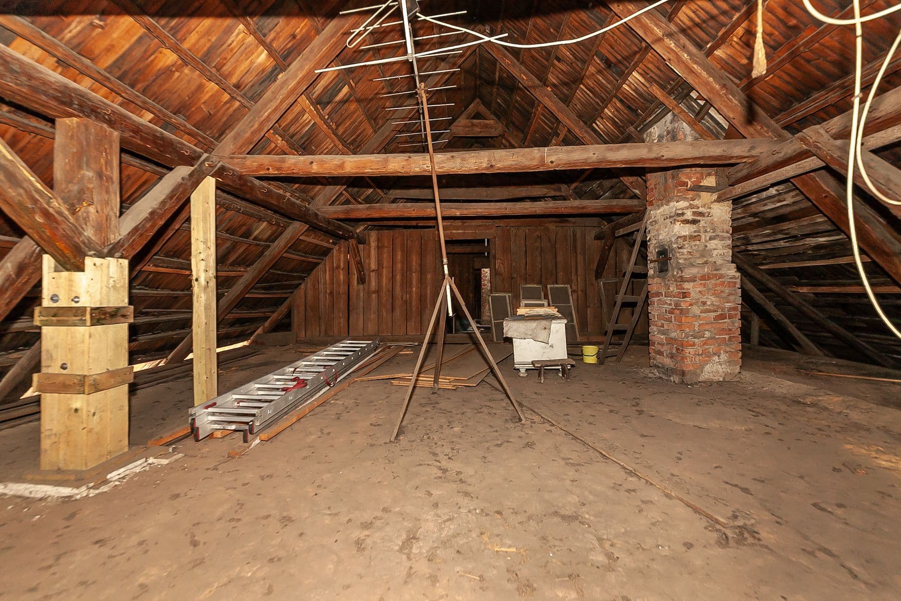 Prodej chaty, chalupy 250 m², pozemek 395 m², Malé náměstí, Lázně Bělohrad, Královéhradecký kraj Prodej chaty, chalupy 250 m², pozemek 395 m², Malé náměstí, Lázně Bělohrad, Královéhradecký kraj