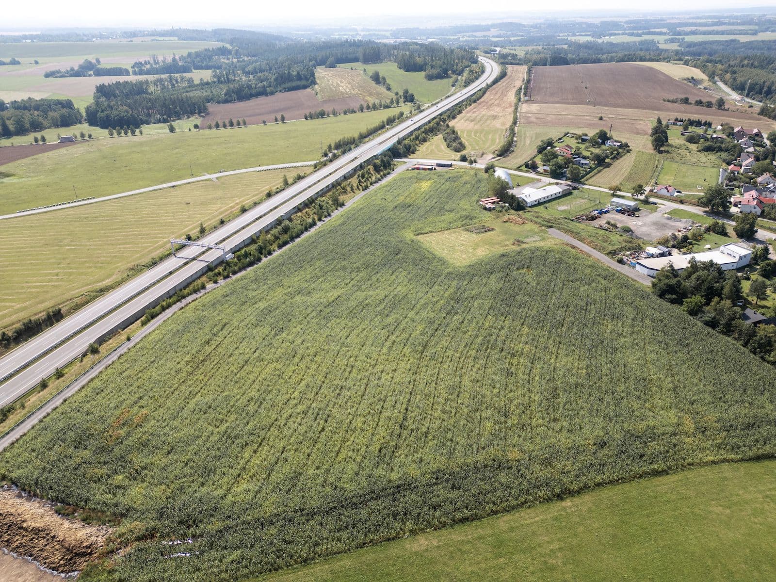 Prodej pozemku 6.770 m², Sudoměřice u Tábora, Jihočeský kraj Prodej pozemku 6.770 m², Sudoměřice u Tábora, Jihočeský kraj