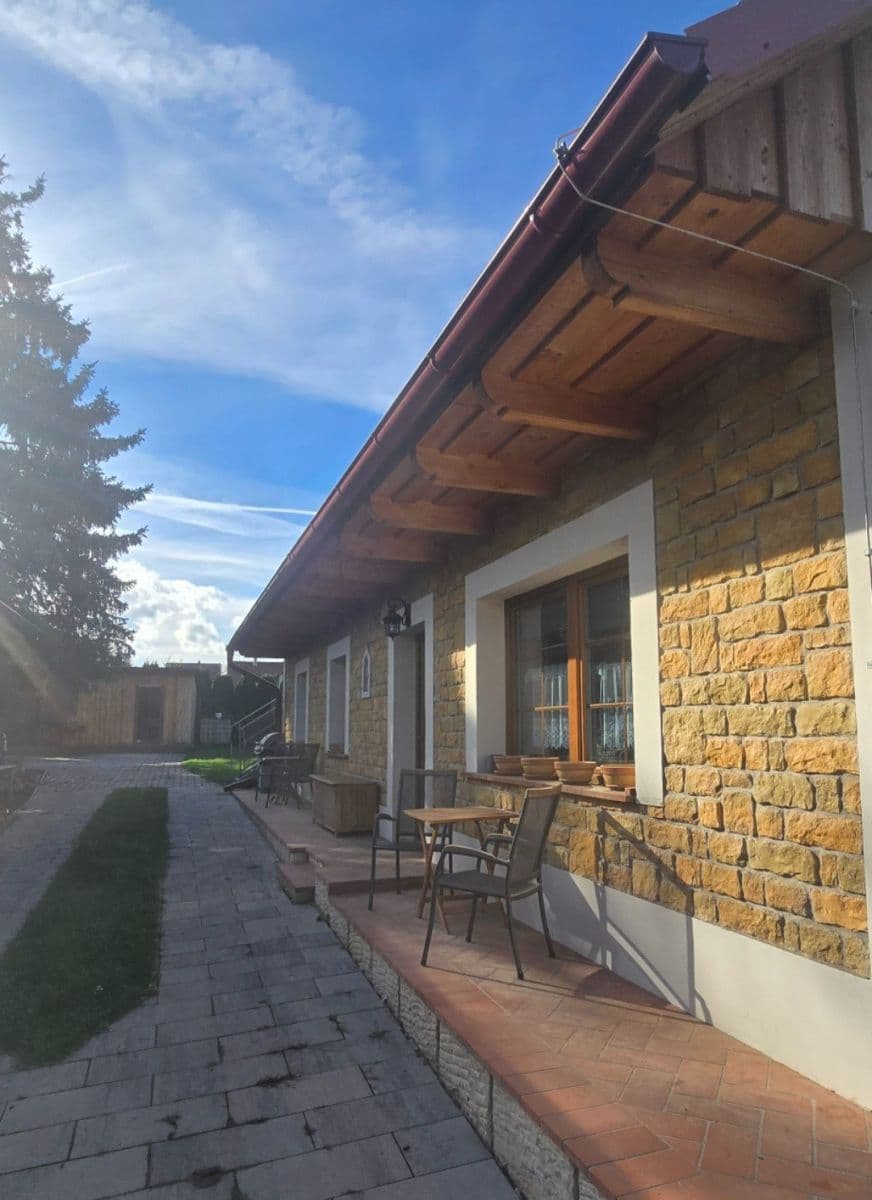 Prodej domu 230 m², pozemek 1.118 m², Zahradní, Hostouň, Středočeský kraj Prodej domu 230 m², pozemek 1.118 m², Zahradní, Hostouň, Středočeský kraj