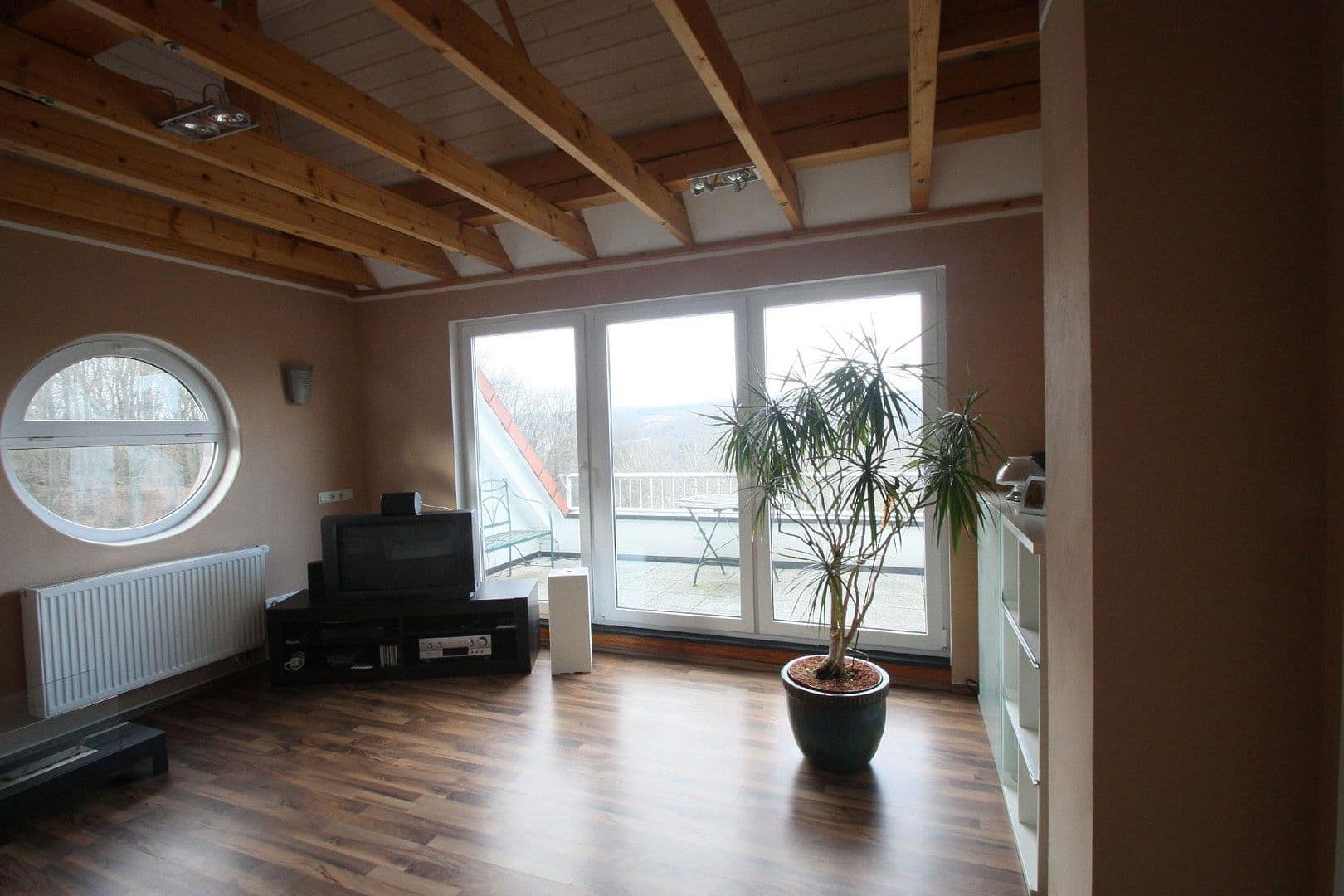 Pronájem bytu 2+1 70 m², Wuppertal, Severní Porýní-Vestfálsko Pronájem bytu 2+1 70 m², Wuppertal, Severní Porýní-Vestfálsko