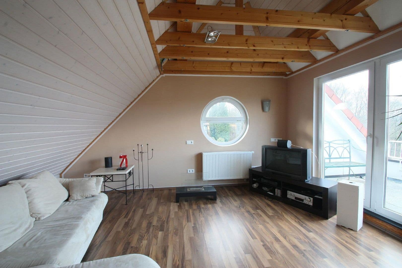 Pronájem bytu 2+1 70 m², Wuppertal, Severní Porýní-Vestfálsko Pronájem bytu 2+1 70 m², Wuppertal, Severní Porýní-Vestfálsko