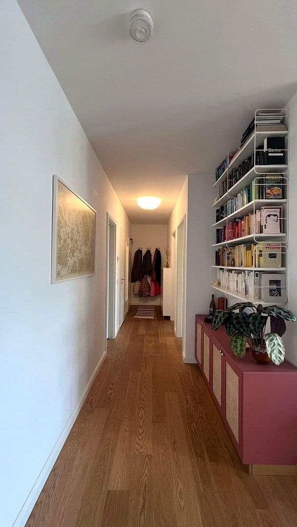 Prodej bytu 3+1 70 m², Weserstraße 44 D, Berlin, Berlín Prodej bytu 3+1 70 m², Weserstraße 44 D, Berlin, Berlín