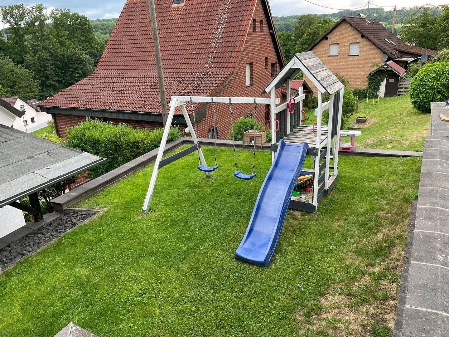 Prodej domu 94 m², pozemek 699 m², Bindweider Straße 13, Steinebach/Sieg, Porýní-Falc Prodej domu 94 m², pozemek 699 m², Bindweider Straße 13, Steinebach/Sieg, Porýní-Falc