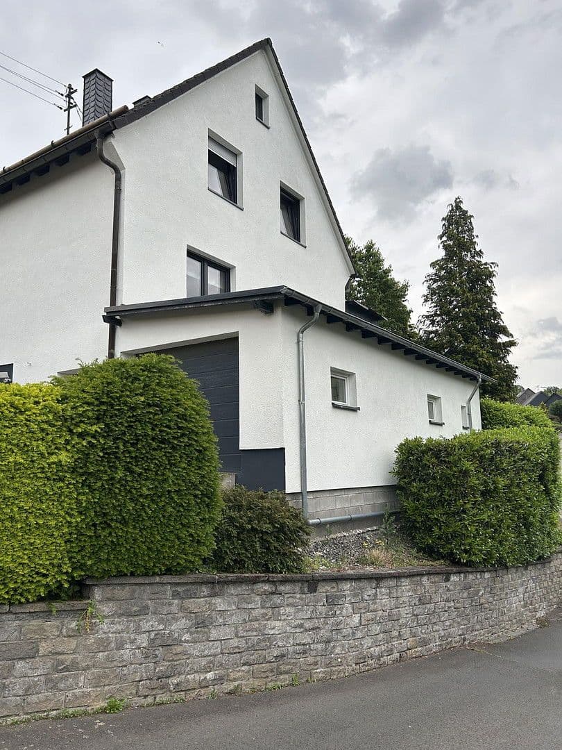 Prodej domu 94 m², pozemek 699 m², Bindweider Straße 13, Steinebach/Sieg, Porýní-Falc Prodej domu 94 m², pozemek 699 m², Bindweider Straße 13, Steinebach/Sieg, Porýní-Falc