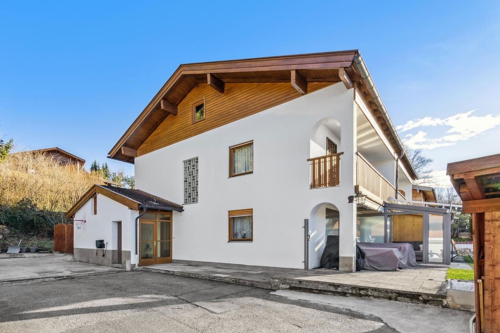 Prodej domu 133 m², pozemek 468 m², Birkenstraße 19, Miesbach, Bavorsko Prodej domu 133 m², pozemek 468 m², Birkenstraße 19, Miesbach, Bavorsko