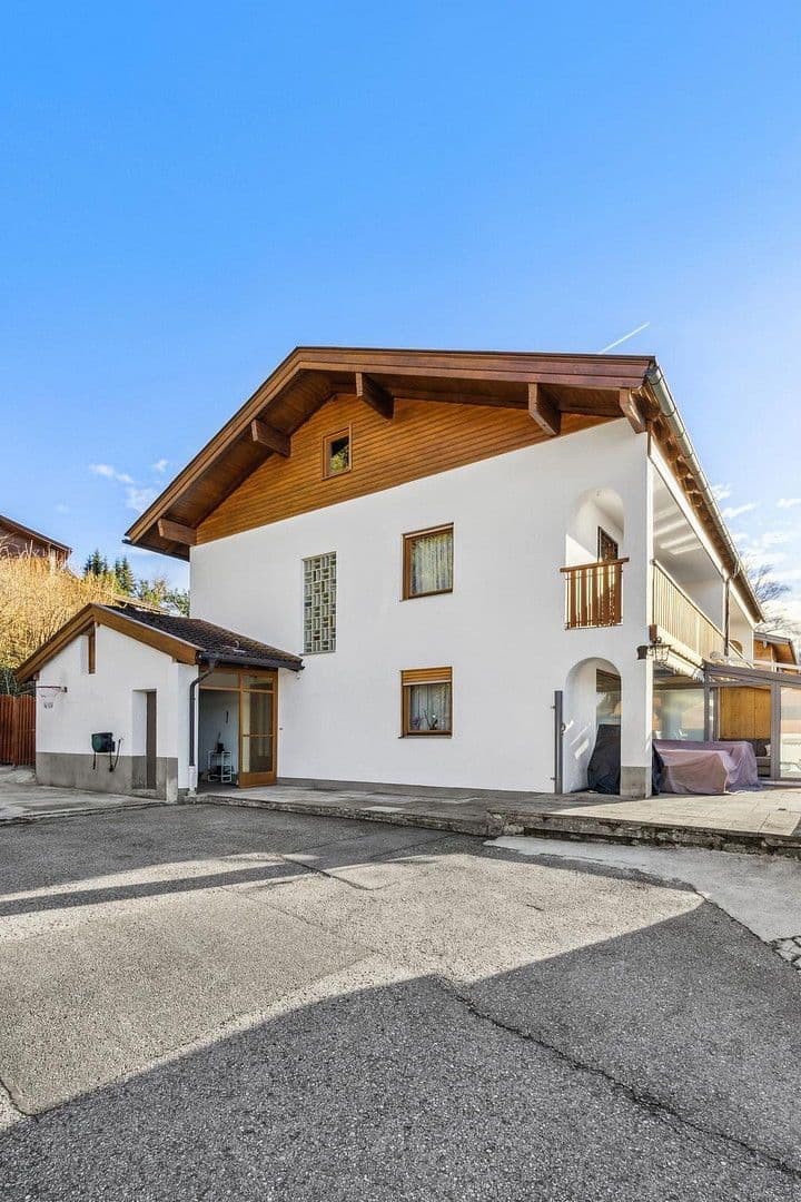 Prodej domu 133 m², pozemek 468 m², Birkenstraße 19, Miesbach, Bavorsko Prodej domu 133 m², pozemek 468 m², Birkenstraße 19, Miesbach, Bavorsko