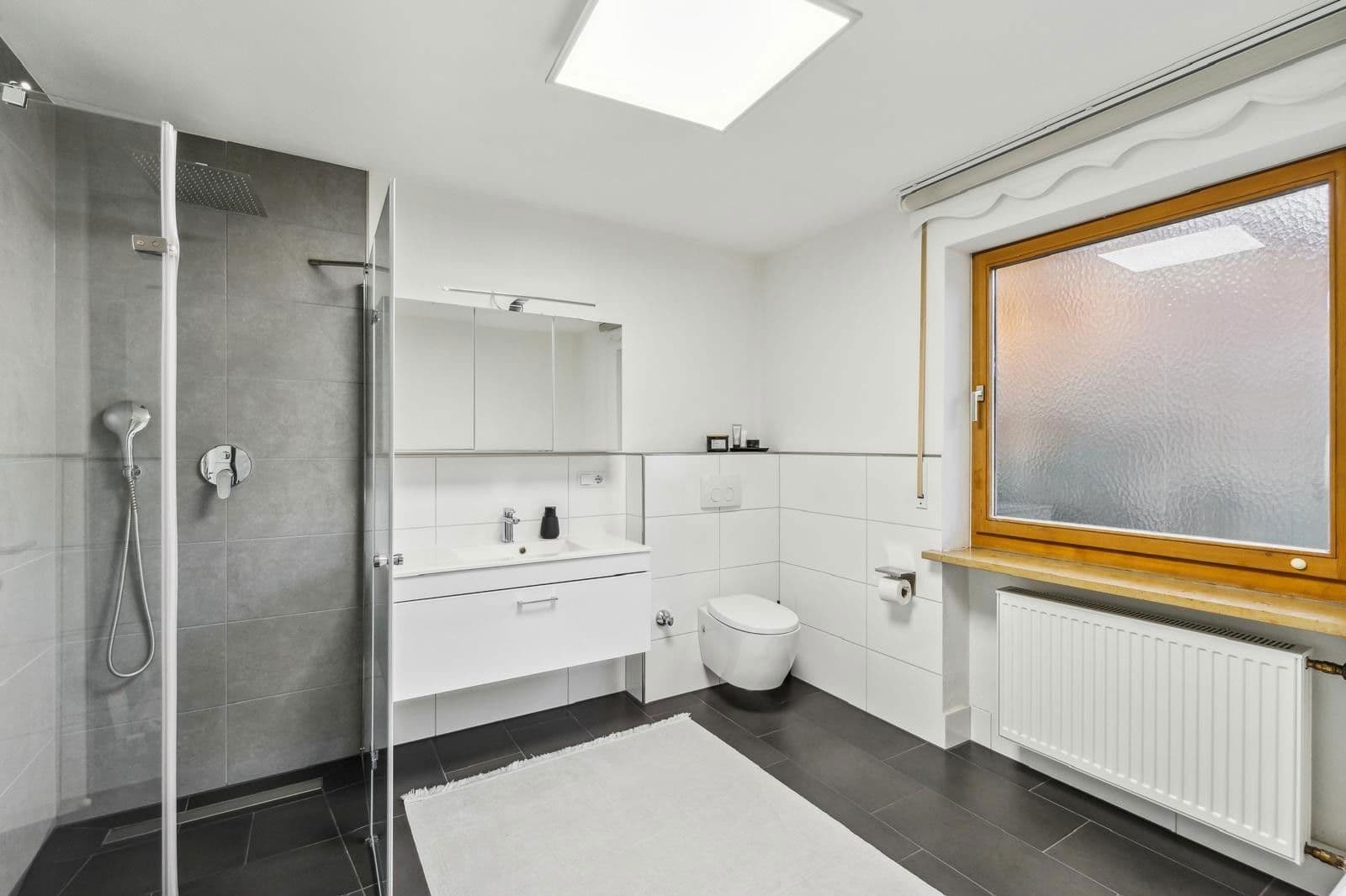 Prodej domu 133 m², pozemek 468 m², Birkenstraße 19, Miesbach, Bavorsko Prodej domu 133 m², pozemek 468 m², Birkenstraße 19, Miesbach, Bavorsko