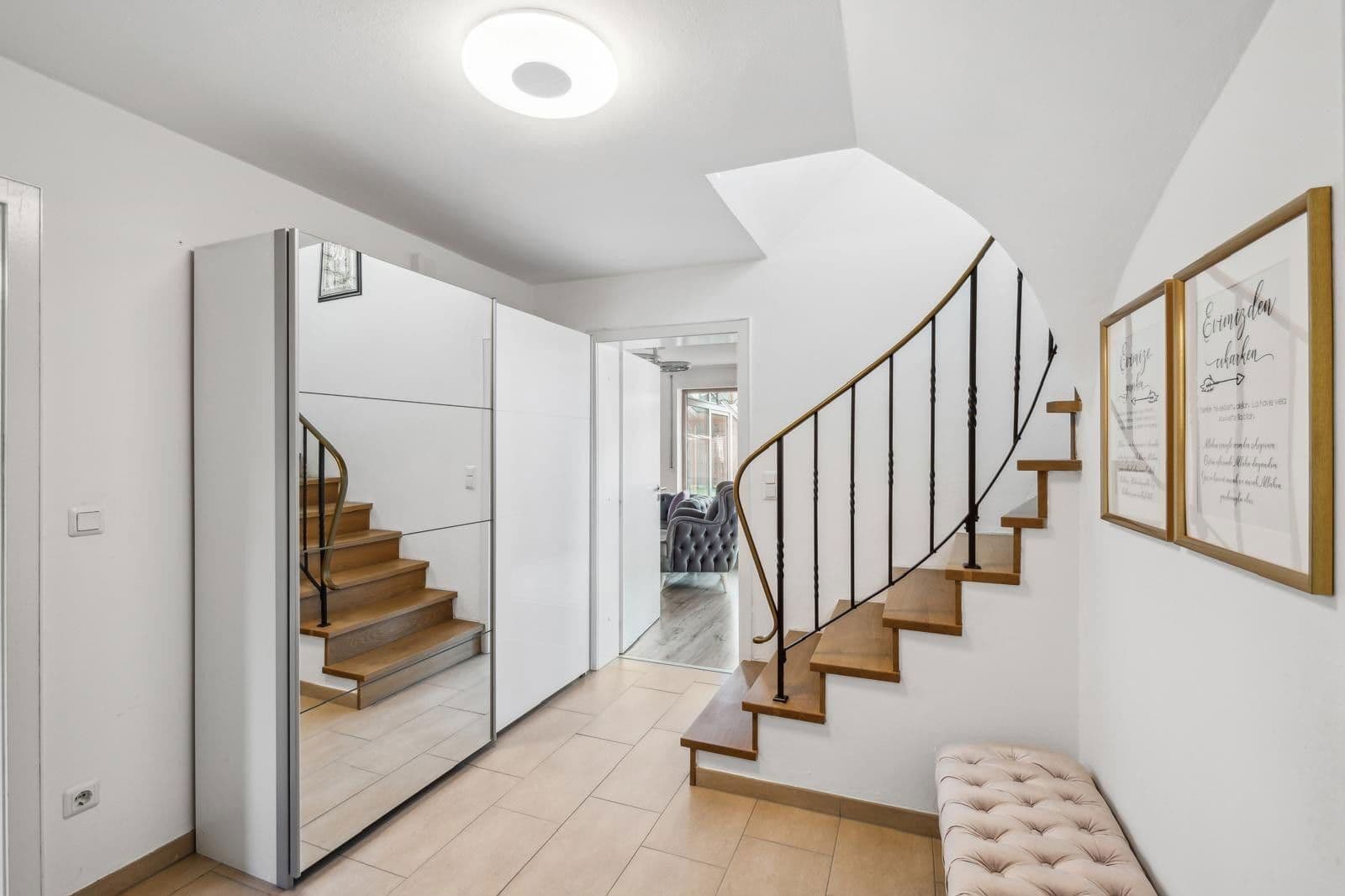 Prodej domu 133 m², pozemek 468 m², Birkenstraße 19, Miesbach, Bavorsko Prodej domu 133 m², pozemek 468 m², Birkenstraße 19, Miesbach, Bavorsko