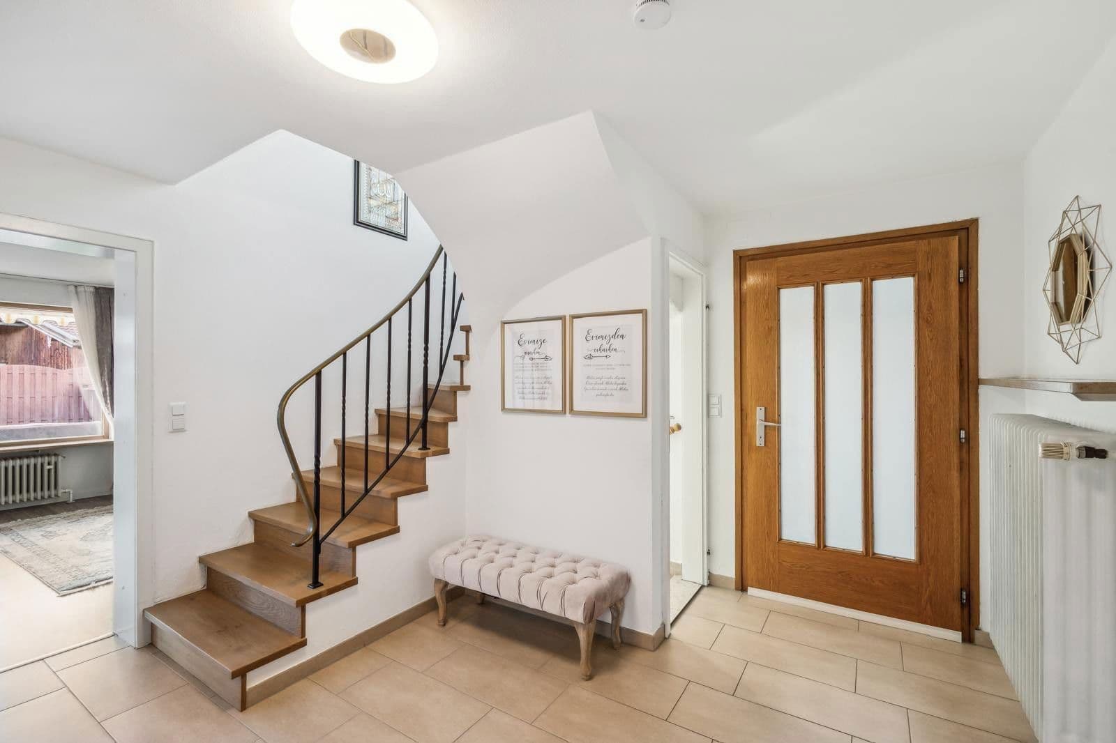 Prodej domu 133 m², pozemek 468 m², Birkenstraße 19, Miesbach, Bavorsko Prodej domu 133 m², pozemek 468 m², Birkenstraße 19, Miesbach, Bavorsko