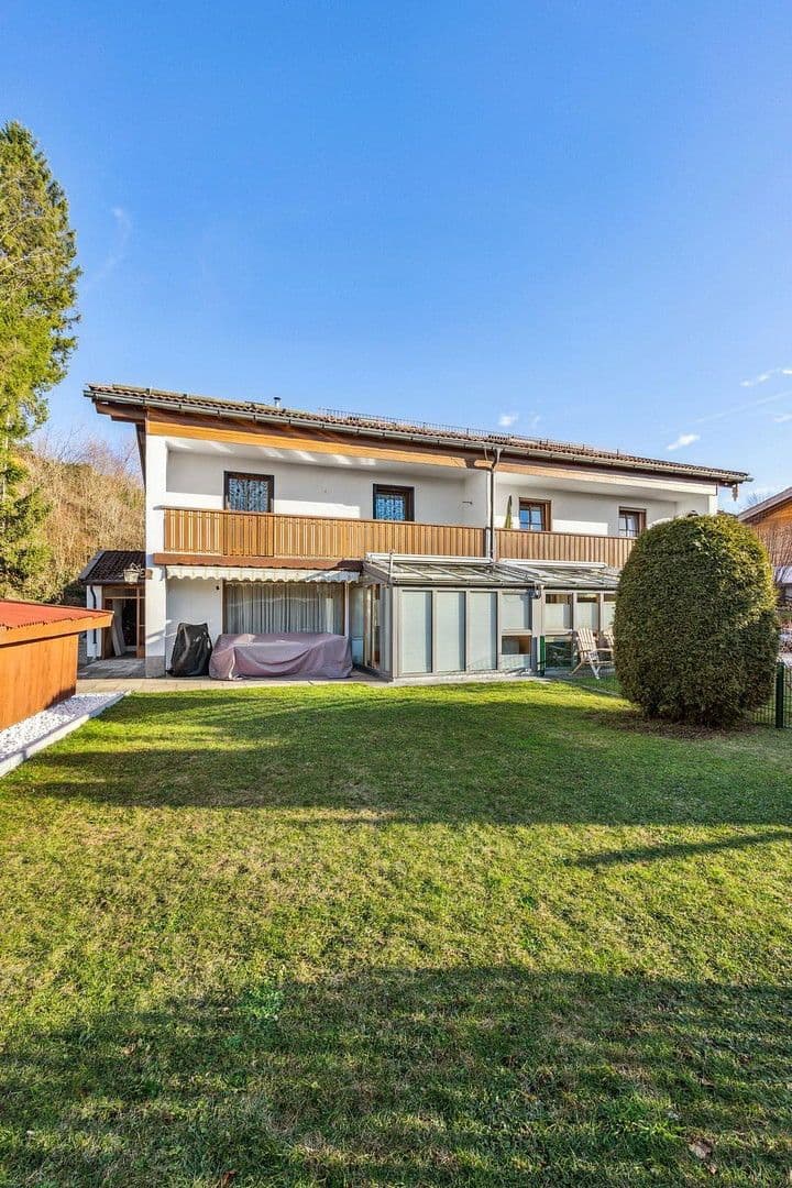 Prodej domu 133 m², pozemek 468 m², Birkenstraße 19, Miesbach, Bavorsko Prodej domu 133 m², pozemek 468 m², Birkenstraße 19, Miesbach, Bavorsko