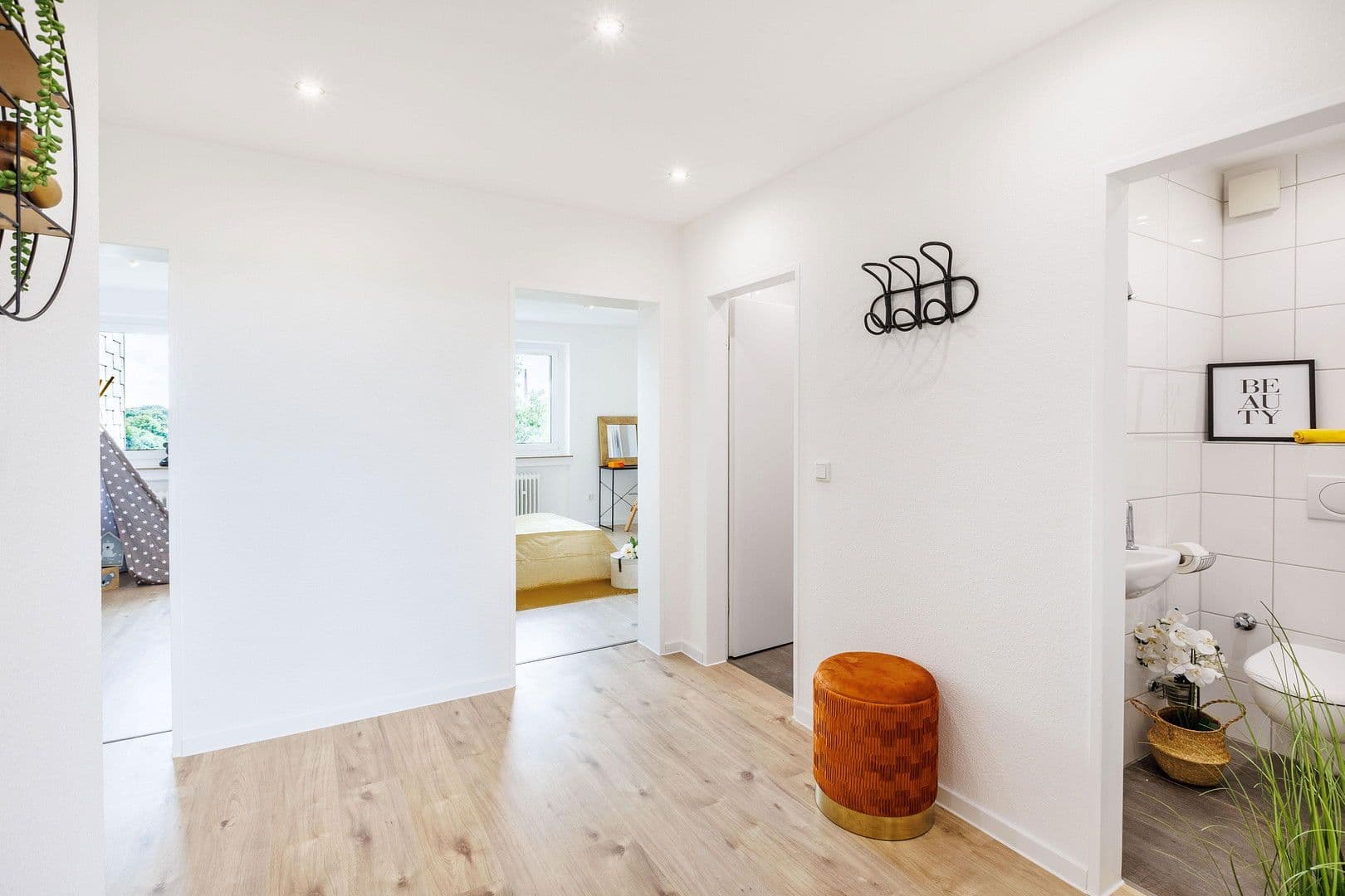 Prodej bytu 3+1 89 m², Solingen, Severní Porýní-Vestfálsko Prodej bytu 3+1 89 m², Solingen, Severní Porýní-Vestfálsko