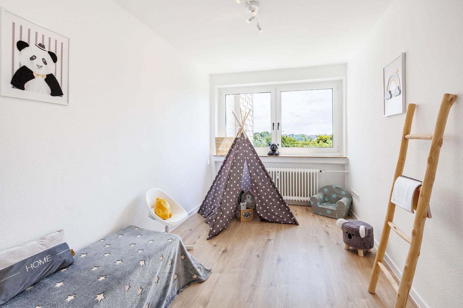 Prodej bytu 3+1 89 m², Solingen, Severní Porýní-Vestfálsko Prodej bytu 3+1 89 m², Solingen, Severní Porýní-Vestfálsko