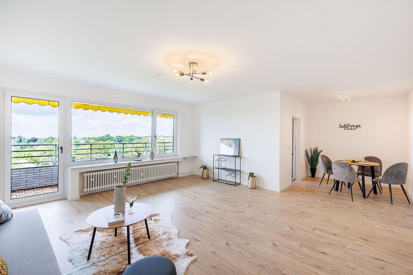 Prodej bytu 3+1 89 m², Solingen, Severní Porýní-Vestfálsko Prodej bytu 3+1 89 m², Solingen, Severní Porýní-Vestfálsko