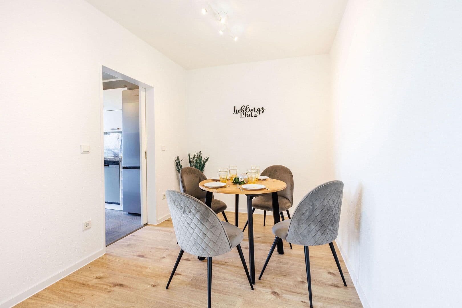 Prodej bytu 3+1 89 m², Solingen, Severní Porýní-Vestfálsko Prodej bytu 3+1 89 m², Solingen, Severní Porýní-Vestfálsko