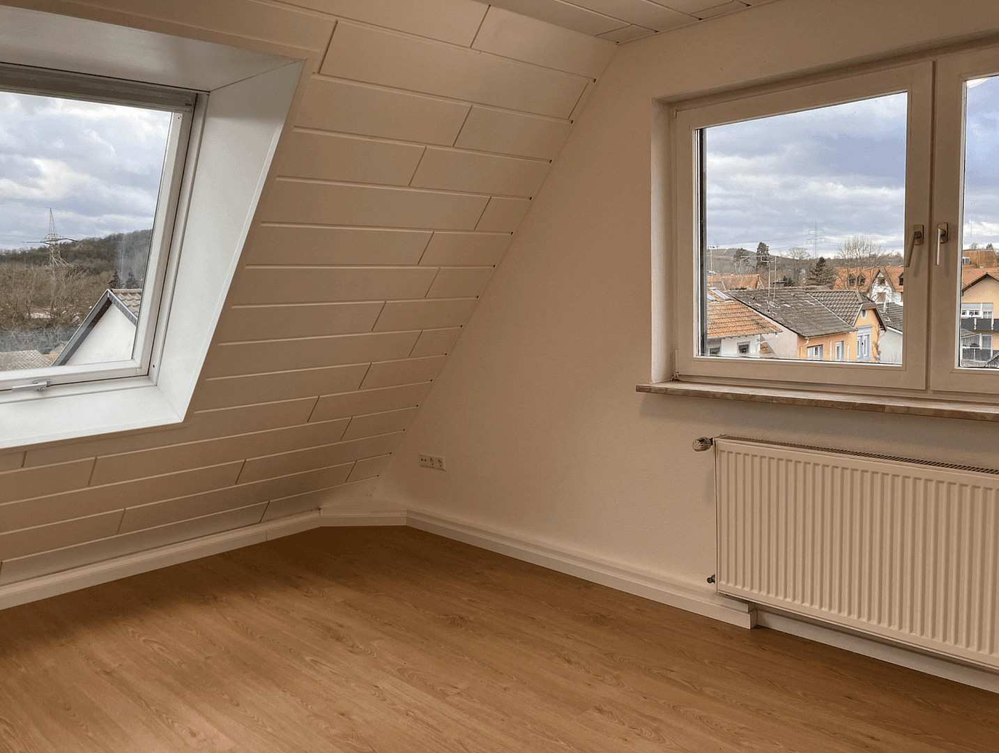 Prodej domu 165 m², pozemek 182 m², Burggrafensteige 2, Rauenberg, Bádensko-Württembersko Prodej domu 165 m², pozemek 182 m², Burggrafensteige 2, Rauenberg, Bádensko-Württembersko