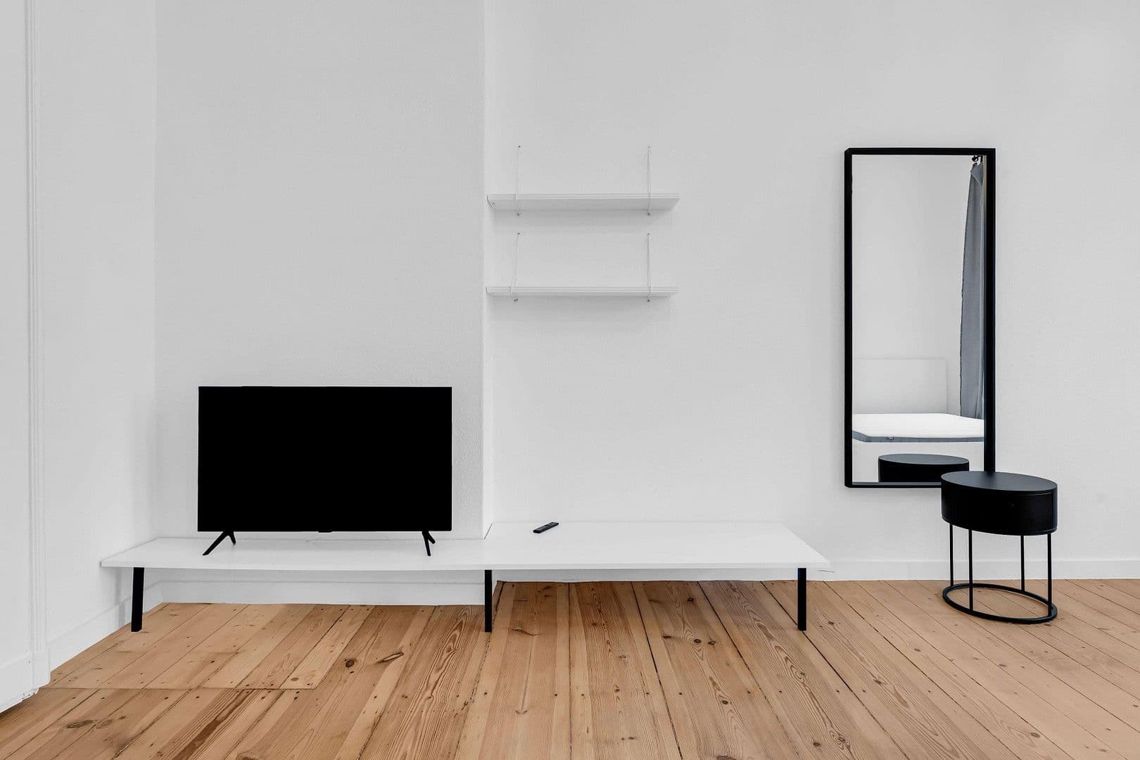 Pronájem bytu 4+1 25 m², Curvystr. 29, Berlin, Berlín Pronájem bytu 4+1 25 m², Curvystr. 29, Berlin, Berlín