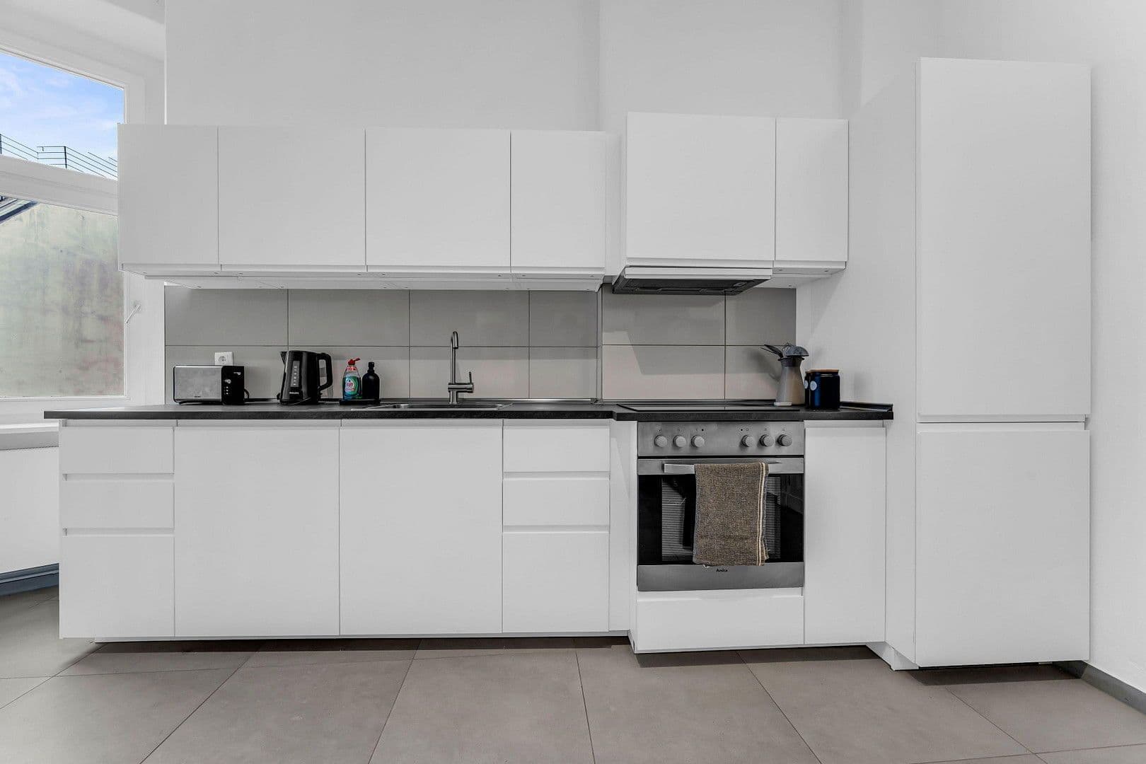 Pronájem bytu 4+1 25 m², Curvystr. 29, Berlin, Berlín Pronájem bytu 4+1 25 m², Curvystr. 29, Berlin, Berlín