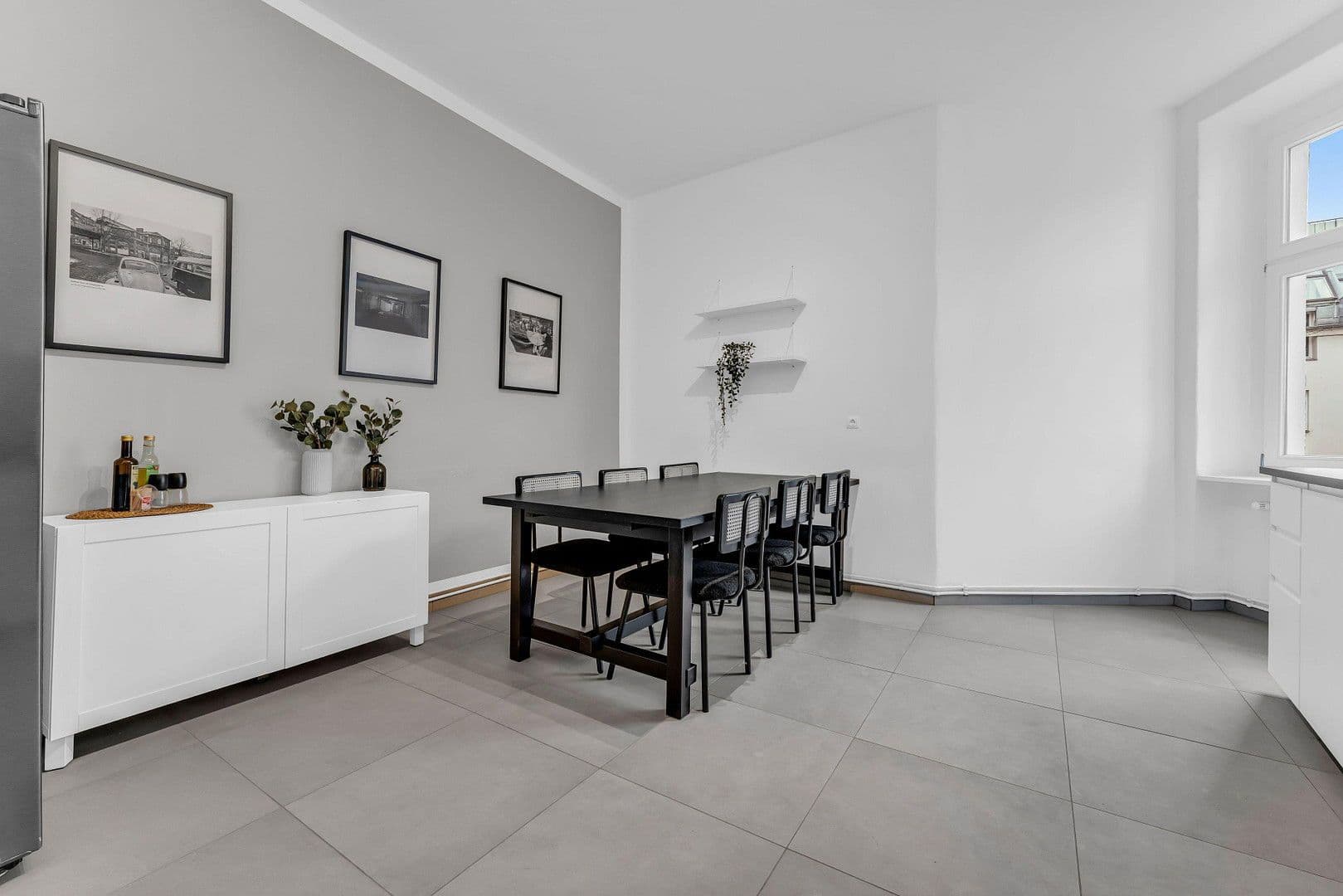 Pronájem bytu 4+1 25 m², Curvystr. 29, Berlin, Berlín Pronájem bytu 4+1 25 m², Curvystr. 29, Berlin, Berlín