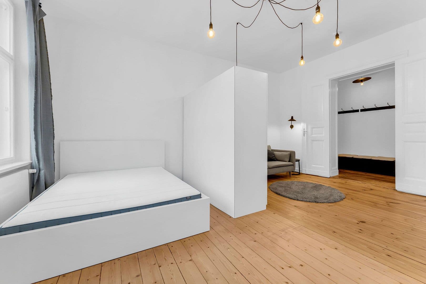 Pronájem bytu 4+1 25 m², Curvystr. 29, Berlin, Berlín Pronájem bytu 4+1 25 m², Curvystr. 29, Berlin, Berlín