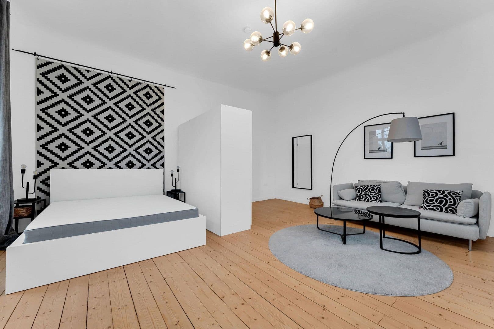 Pronájem bytu 4+1 25 m², Curvystr. 29, Berlin, Berlín Pronájem bytu 4+1 25 m², Curvystr. 29, Berlin, Berlín