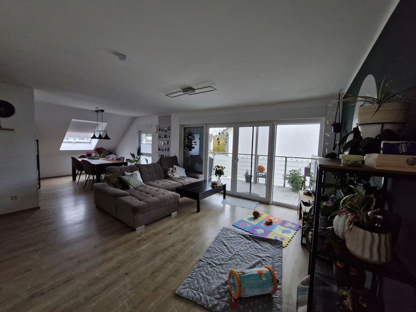 Pronájem bytu 3+1 91 m², Danziger Straße 1, Wermelskirchen, Severní Porýní-Vestfálsko Pronájem bytu 3+1 91 m², Danziger Straße 1, Wermelskirchen, Severní Porýní-Vestfálsko