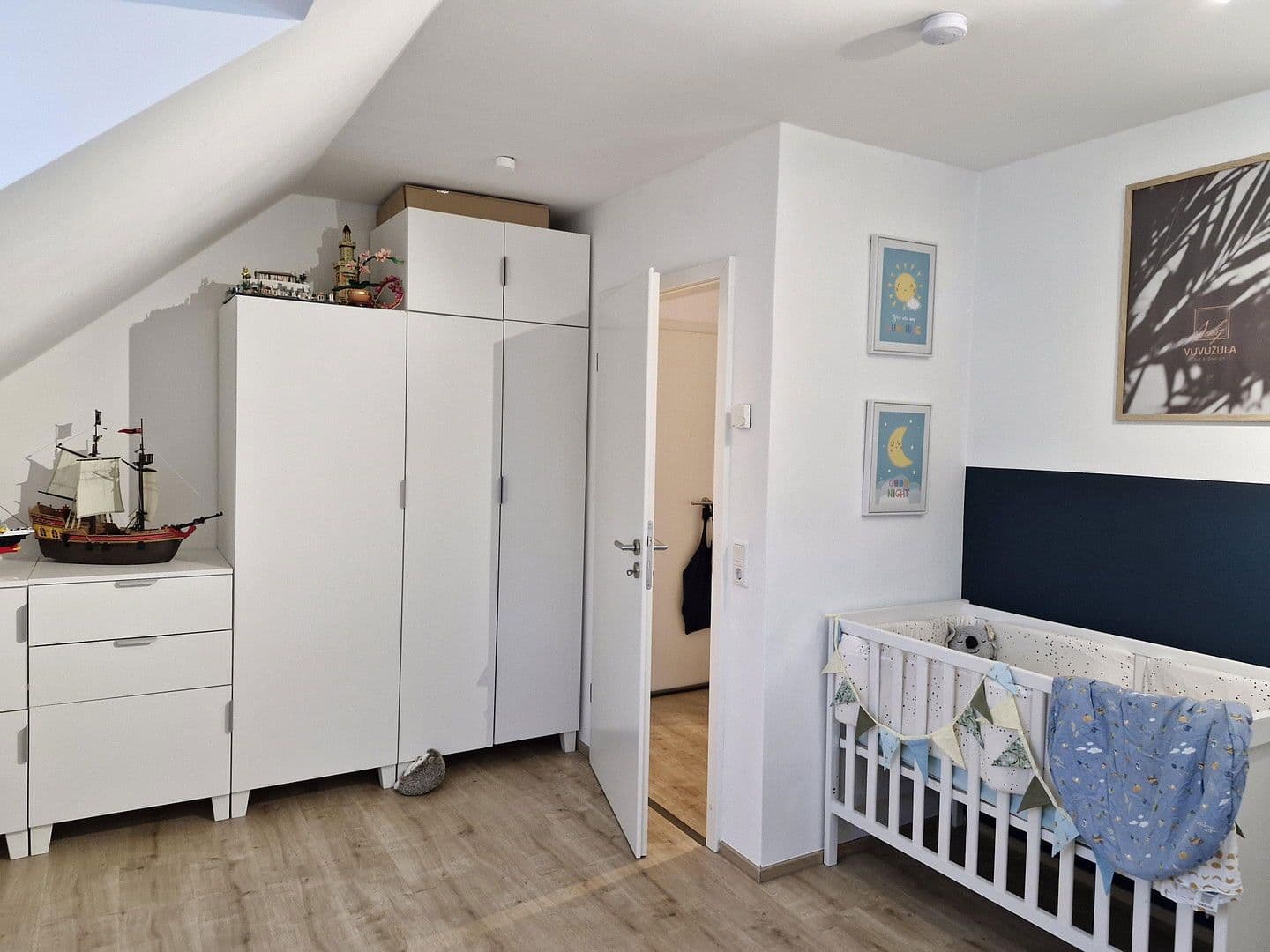 Pronájem bytu 3+1 91 m², Danziger Straße 1, Wermelskirchen, Severní Porýní-Vestfálsko Pronájem bytu 3+1 91 m², Danziger Straße 1, Wermelskirchen, Severní Porýní-Vestfálsko