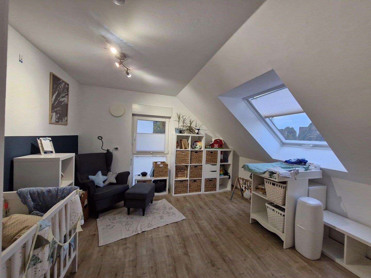 Pronájem bytu 3+1 91 m², Danziger Straße 1, Wermelskirchen, Severní Porýní-Vestfálsko Pronájem bytu 3+1 91 m², Danziger Straße 1, Wermelskirchen, Severní Porýní-Vestfálsko