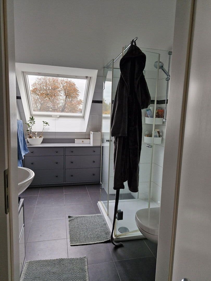 Pronájem bytu 3+1 91 m², Danziger Straße 1, Wermelskirchen, Severní Porýní-Vestfálsko Pronájem bytu 3+1 91 m², Danziger Straße 1, Wermelskirchen, Severní Porýní-Vestfálsko