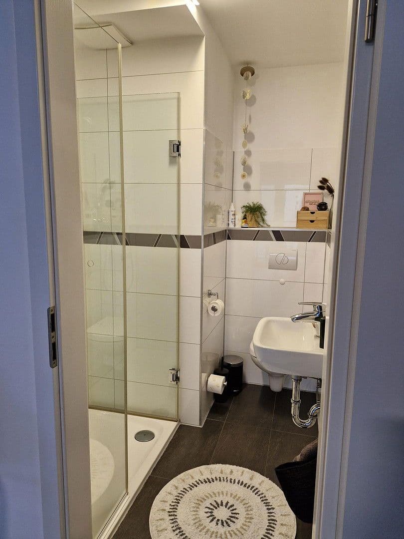 Pronájem bytu 3+1 91 m², Danziger Straße 1, Wermelskirchen, Severní Porýní-Vestfálsko Pronájem bytu 3+1 91 m², Danziger Straße 1, Wermelskirchen, Severní Porýní-Vestfálsko