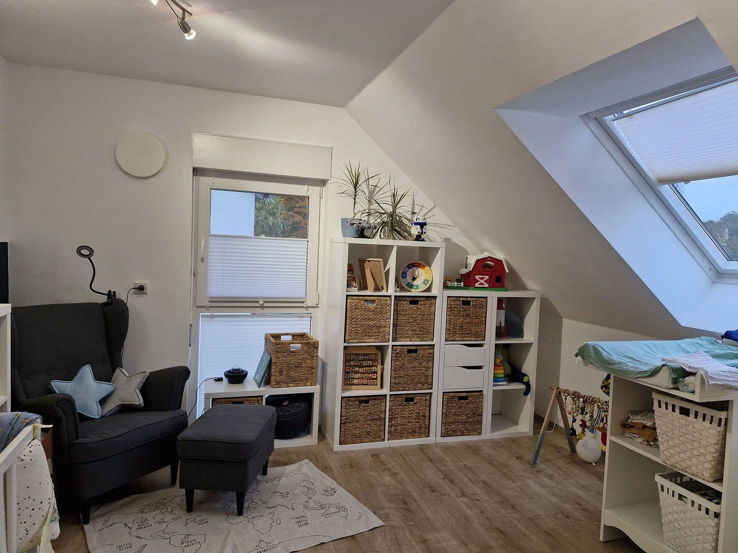 Pronájem bytu 3+1 91 m², Danziger Straße 1, Wermelskirchen, Severní Porýní-Vestfálsko Pronájem bytu 3+1 91 m², Danziger Straße 1, Wermelskirchen, Severní Porýní-Vestfálsko