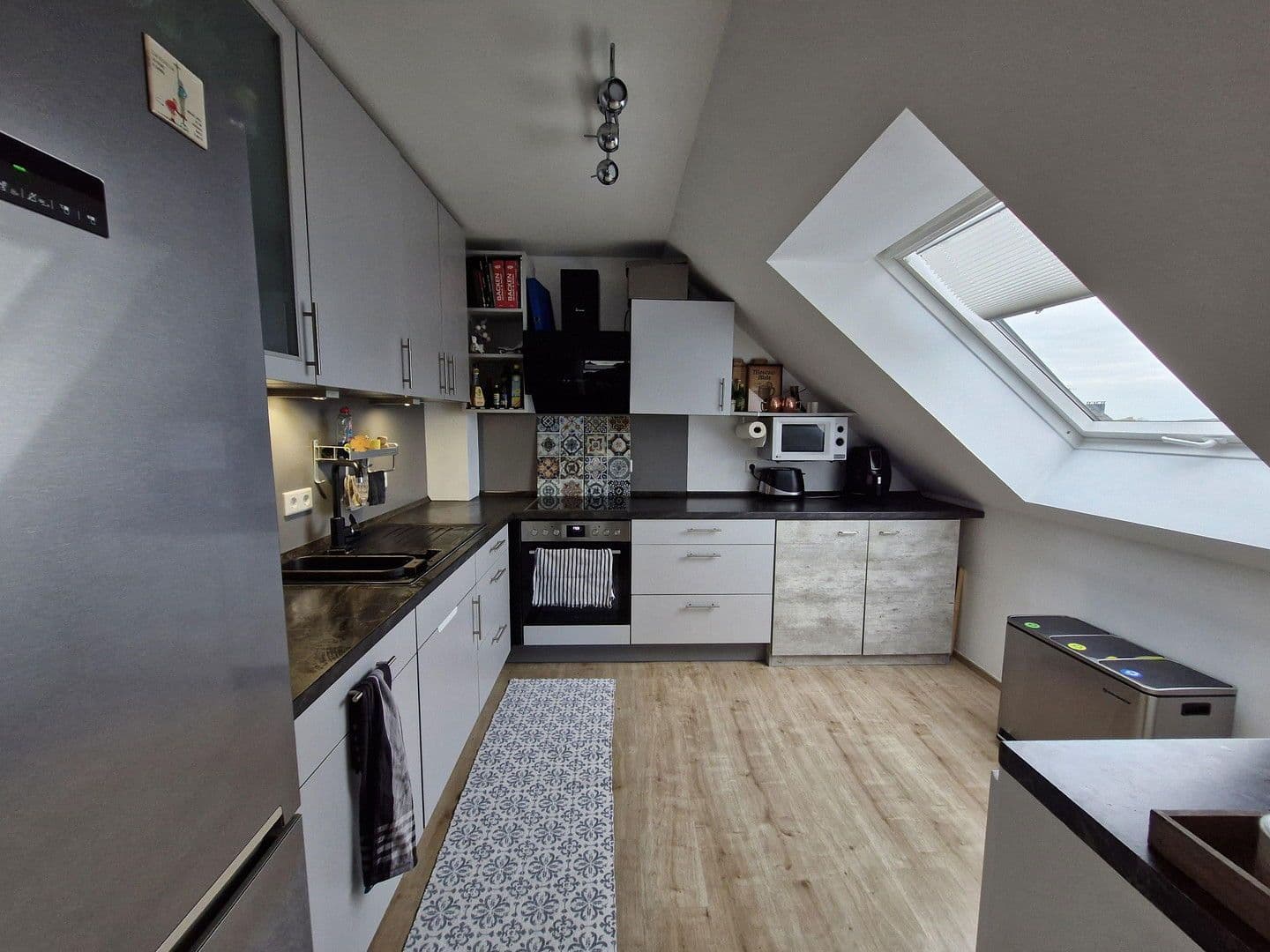 Pronájem bytu 3+1 91 m², Danziger Straße 1, Wermelskirchen, Severní Porýní-Vestfálsko Pronájem bytu 3+1 91 m², Danziger Straße 1, Wermelskirchen, Severní Porýní-Vestfálsko