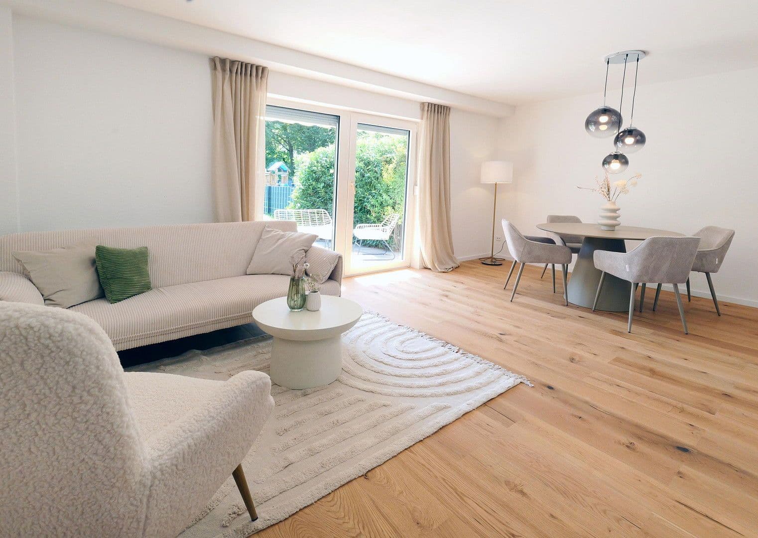 Prodej domu 105 m², pozemek 175 m², Wolfenbüttel, Dolní Sasko Prodej domu 105 m², pozemek 175 m², Wolfenbüttel, Dolní Sasko