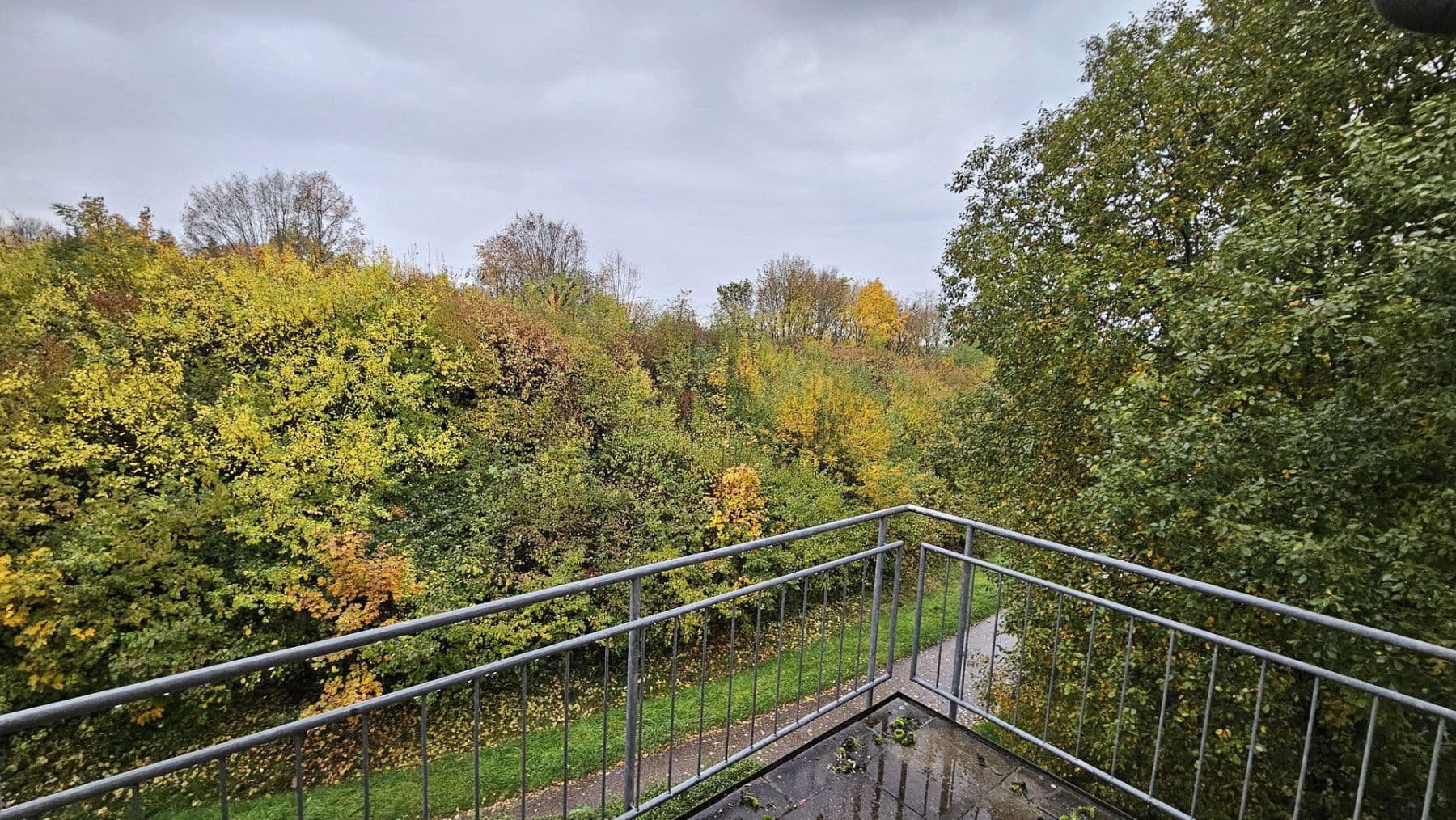 Pronájem bytu 3+1 76 m², Stauffenbergring 28, Ellwangen (Jagst), Bádensko-Württembersko Pronájem bytu 3+1 76 m², Stauffenbergring 28, Ellwangen (Jagst), Bádensko-Württembersko