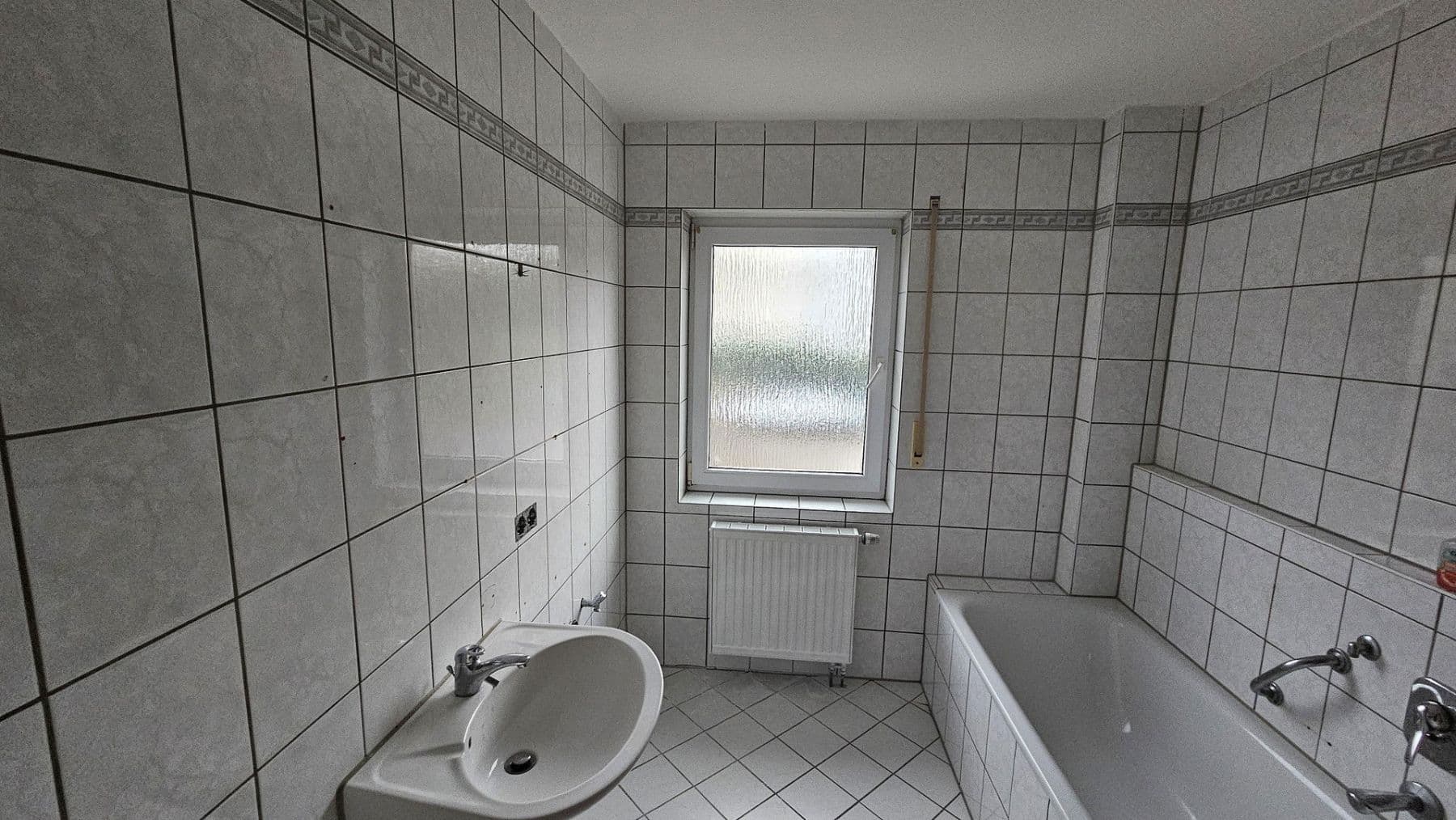 Pronájem bytu 3+1 76 m², Stauffenbergring 28, Ellwangen (Jagst), Bádensko-Württembersko Pronájem bytu 3+1 76 m², Stauffenbergring 28, Ellwangen (Jagst), Bádensko-Württembersko