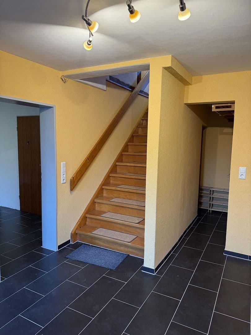 Pronájem domu 170 m², pozemek 350 m², Braunschweig, Dolní Sasko Pronájem domu 170 m², pozemek 350 m², Braunschweig, Dolní Sasko