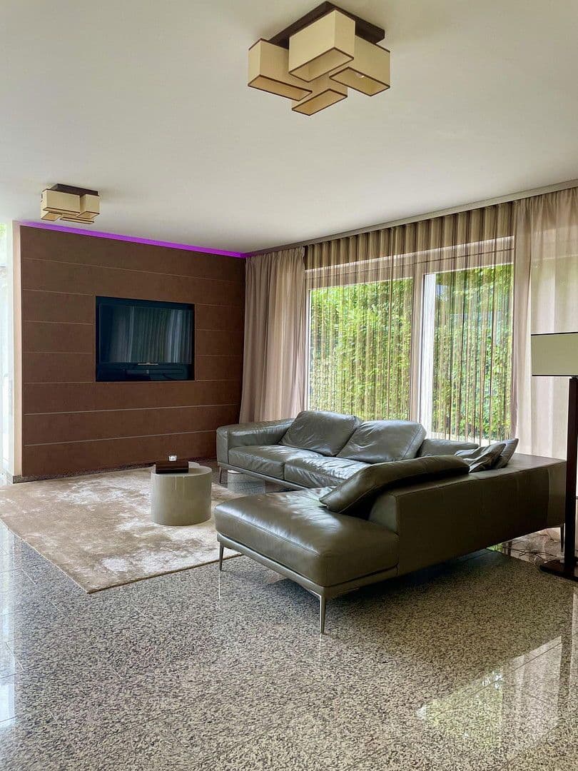 Prodej domu 230 m², pozemek 600 m², Worms, Porýní-Falc Prodej domu 230 m², pozemek 600 m², Worms, Porýní-Falc
