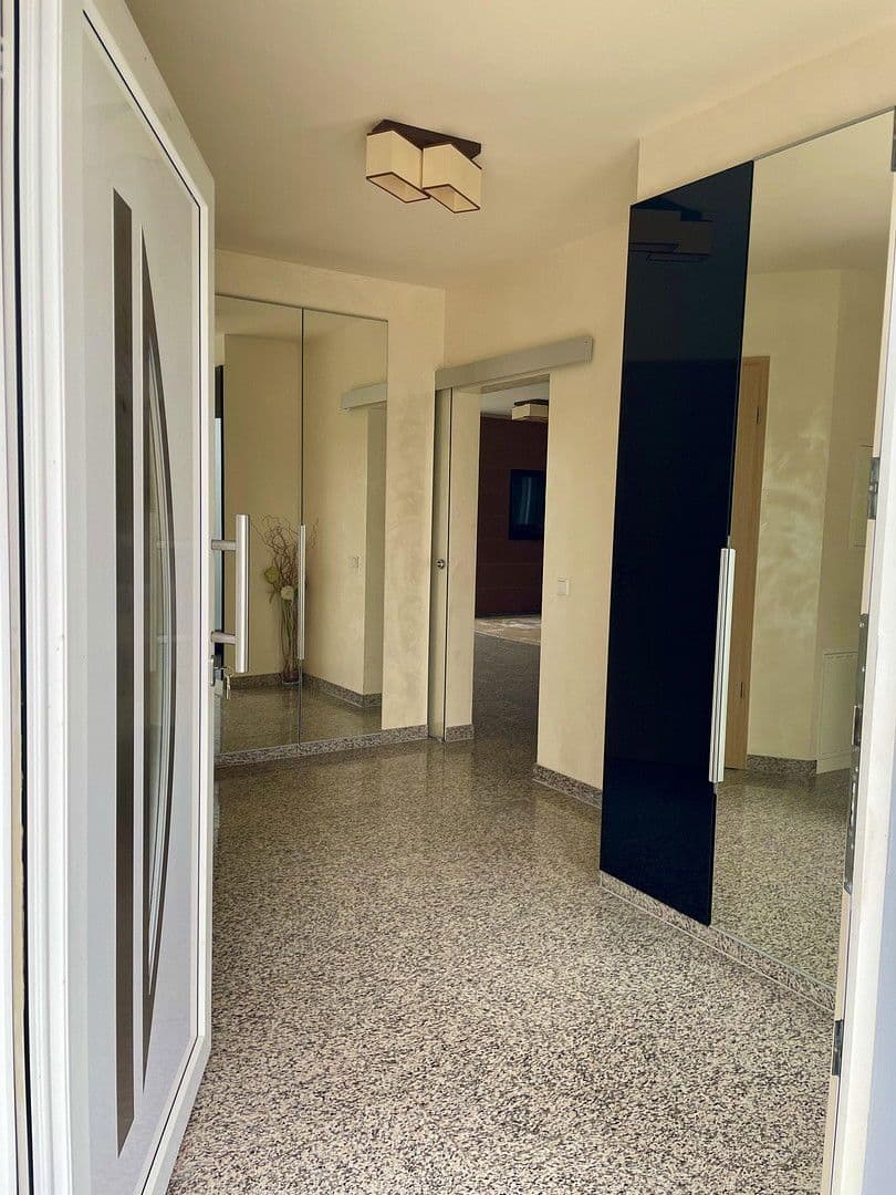 Prodej domu 230 m², pozemek 600 m², Worms, Porýní-Falc Prodej domu 230 m², pozemek 600 m², Worms, Porýní-Falc