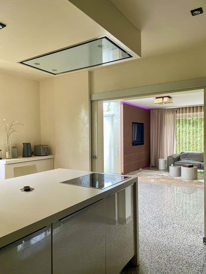 Prodej domu 230 m², pozemek 600 m², Worms, Porýní-Falc Prodej domu 230 m², pozemek 600 m², Worms, Porýní-Falc