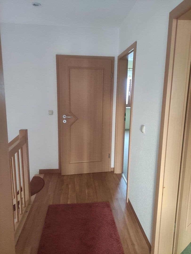 Prodej domu 123 m², pozemek 585 m², Ziegeleistr. 1,, Hilgertshausen-Tandern, Bavorsko Prodej domu 123 m², pozemek 585 m², Ziegeleistr. 1,, Hilgertshausen-Tandern, Bavorsko