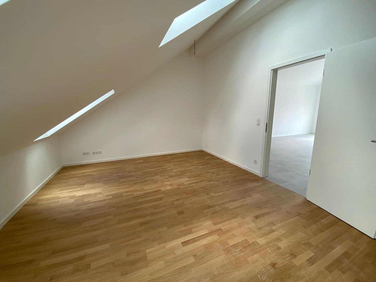 Pronájem bytu 4+1 135 m², Grafing bei München, Bavorsko Pronájem bytu 4+1 135 m², Grafing bei München, Bavorsko