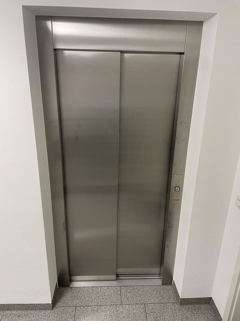 Pronájem bytu 4+1 135 m², Grafing bei München, Bavorsko Pronájem bytu 4+1 135 m², Grafing bei München, Bavorsko