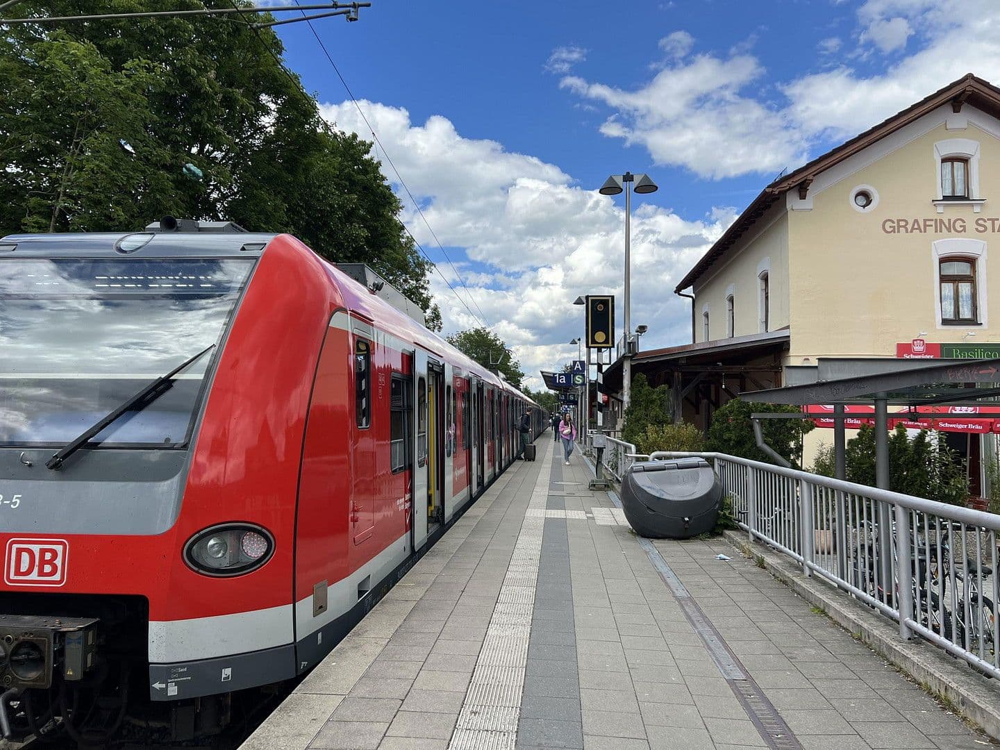 Pronájem bytu 4+1 135 m², Grafing bei München, Bavorsko Pronájem bytu 4+1 135 m², Grafing bei München, Bavorsko