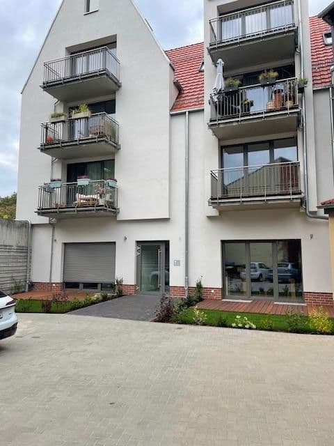 Pronájem bytu 4+1 85 m², Brückenplatz 7, Lubín, Braniborsko Pronájem bytu 4+1 85 m², Brückenplatz 7, Lubín, Braniborsko
