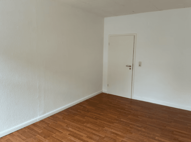 Pronájem bytu 2+1 56 m², GutsMuths-Straße 3, Leipzig, Sasko Pronájem bytu 2+1 56 m², GutsMuths-Straße 3, Leipzig, Sasko