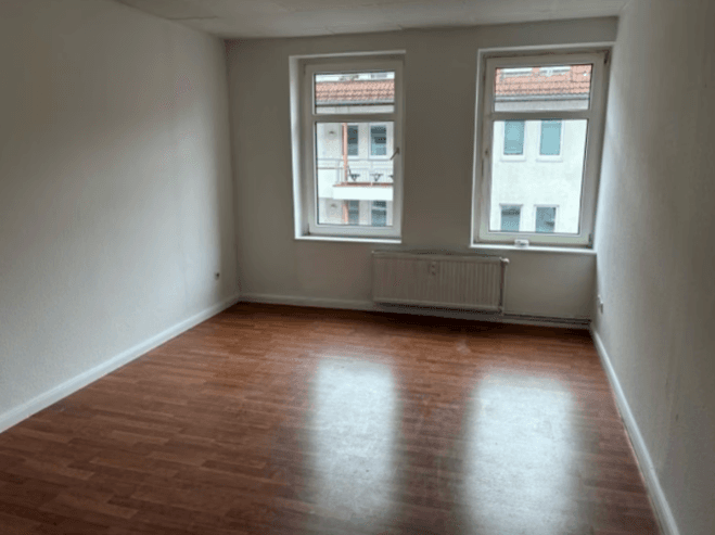 Pronájem bytu 2+1 56 m², GutsMuths-Straße 3, Leipzig, Sasko Pronájem bytu 2+1 56 m², GutsMuths-Straße 3, Leipzig, Sasko