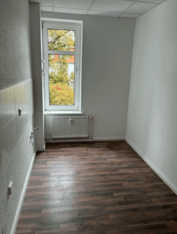 Pronájem bytu 2+1 56 m², GutsMuths-Straße 3, Leipzig, Sasko Pronájem bytu 2+1 56 m², GutsMuths-Straße 3, Leipzig, Sasko