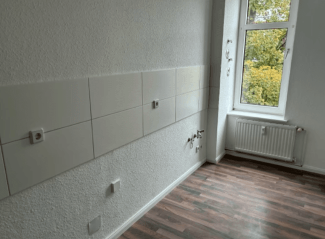 Pronájem bytu 2+1 56 m², GutsMuths-Straße 3, Leipzig, Sasko Pronájem bytu 2+1 56 m², GutsMuths-Straße 3, Leipzig, Sasko