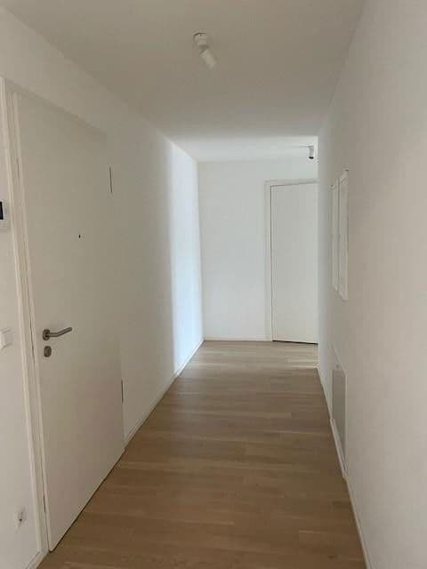 Pronájem bytu 3+1 80 m², Herderstr. 11, Stuttgart, Bádensko-Württembersko Pronájem bytu 3+1 80 m², Herderstr. 11, Stuttgart, Bádensko-Württembersko