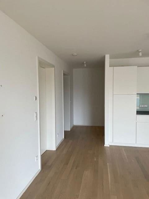 Pronájem bytu 3+1 80 m², Herderstr. 11, Stuttgart, Bádensko-Württembersko Pronájem bytu 3+1 80 m², Herderstr. 11, Stuttgart, Bádensko-Württembersko