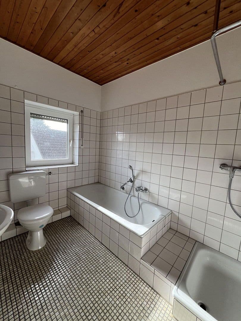 Pronájem bytu 3+1 77 m², Hubertusweg 3, Paderborn, Severní Porýní-Vestfálsko Pronájem bytu 3+1 77 m², Hubertusweg 3, Paderborn, Severní Porýní-Vestfálsko